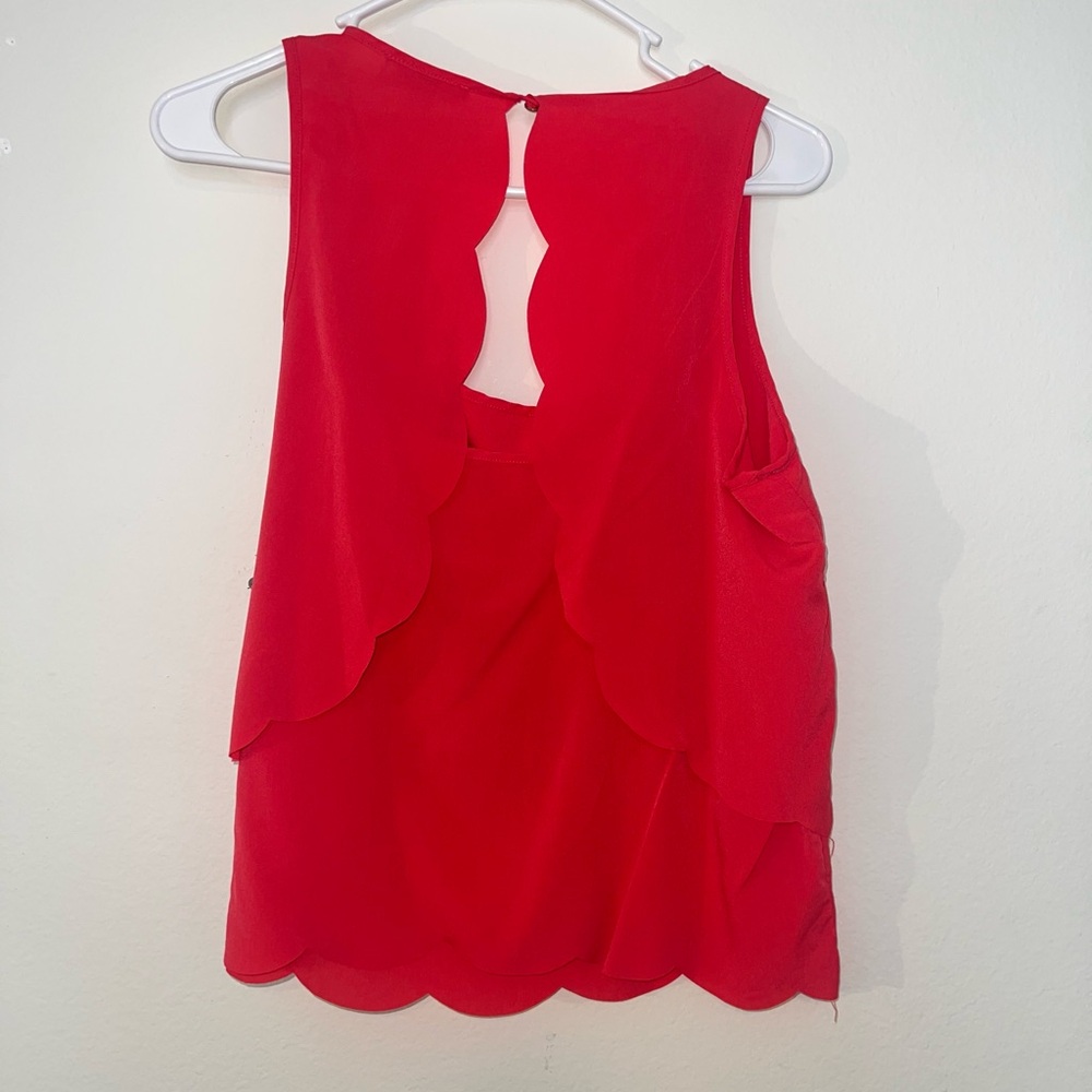 Gianni Bini Red Scalloped Tank Top - Picture 2 of 4